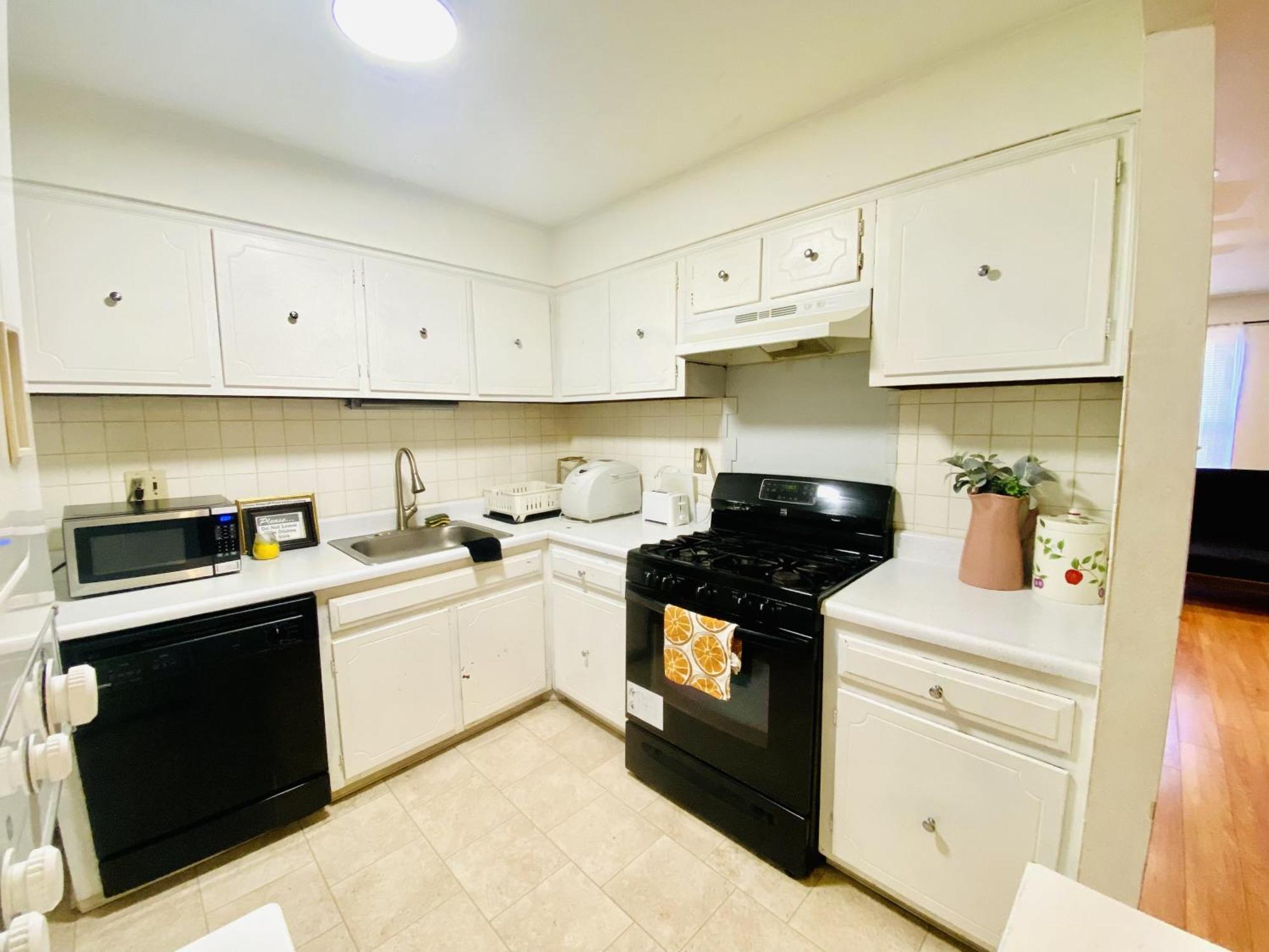 Shanghai 2900 - Vintage Oriental Style 2Br W Parking Near Airport 필라델피아 외부 사진